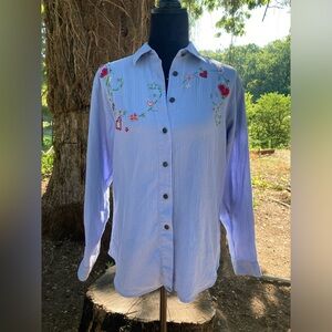 ⭐️$5 when bundled⭐️ Koret City Blues Embroidered Top